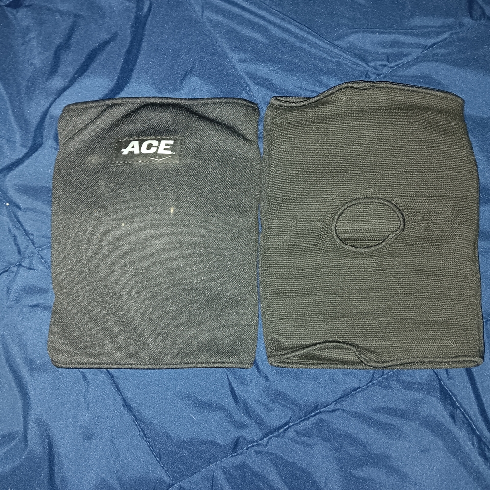 Black Knee Support